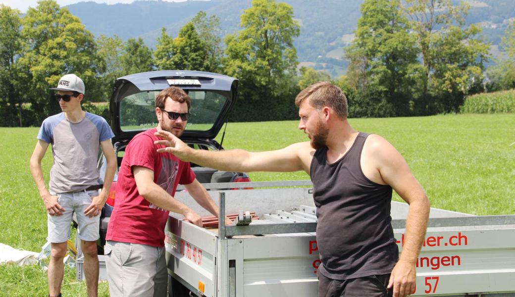 Noch mehr Helfer, denn es gab viel zu tun.
