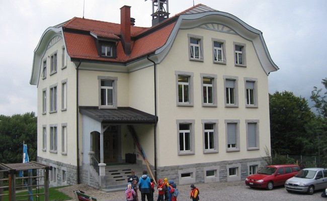 Petitionäre mit Teilerfolg: Gemeinde verschiebt Abstimmung zur Schulraumplanung