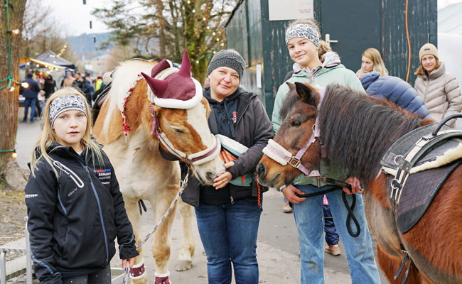 Adventsglück für alle mit Glühwein, Guetsli und gratis guter Stimmung