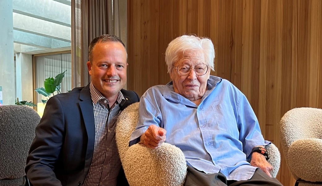 Rosa Köppel stiess mit vielen Gästen auf ihren 100. Geburtstag an