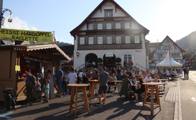 Ein Fest vom Dorf für das Dorf : «Wir werben nicht aktiv fürs Kilbifäscht»