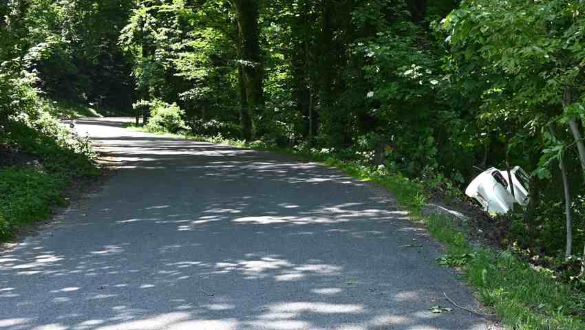 Allzu schwierig wäre es nicht gewesen, auf der Strasse zu bleiben. Allzu schwierig wäre es nicht gewesen, auf der Strasse zu bleiben.
