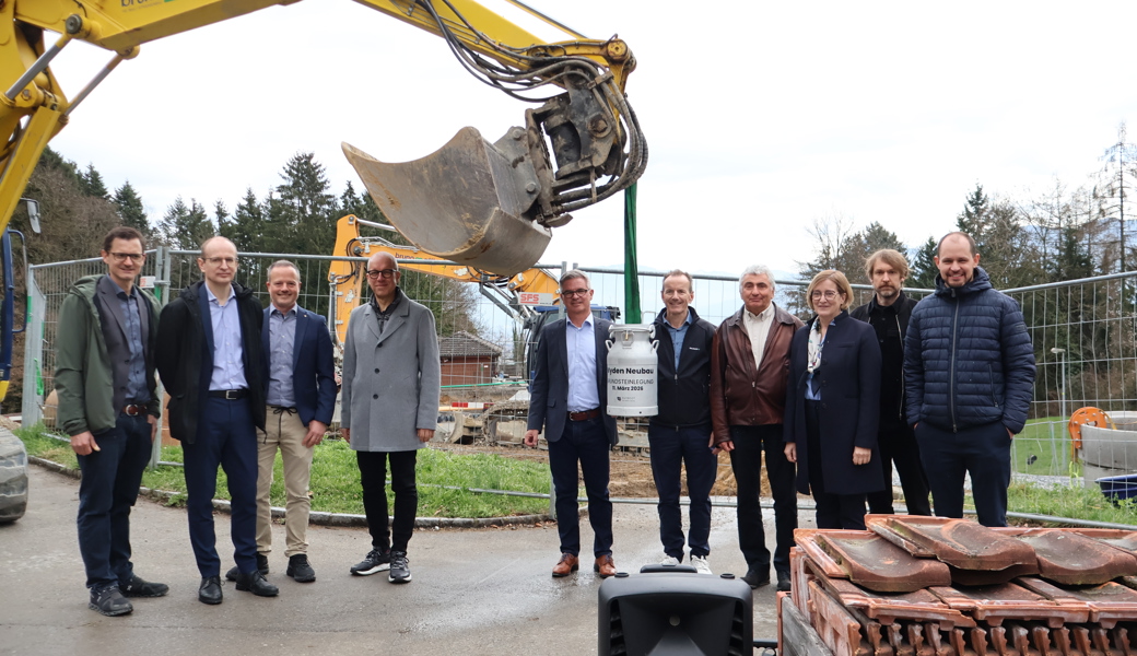 14-Millionen-Projekt auf Zielgeraden: Grundsteinlegung markiert Start des Wyden-Neubaus