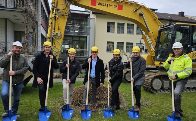 Spatenstich für Erweiterungsbau und Sanierung Pflegewohnheim Kruft
