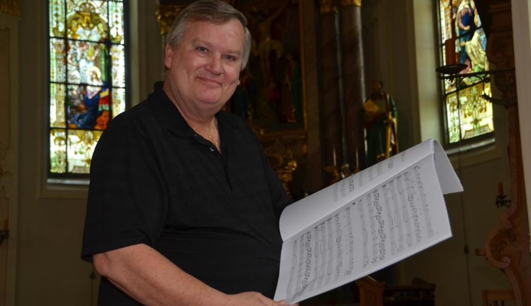 In weniger als fünf Monaten hat Tom Pegram die Partitur der Marienmesse zu Papier gebracht. Bilder: Monika von der Linden In weniger als fünf Monaten hat Tom Pegram die Partitur der Marienmesse zu Papier gebracht. Bilder: Monika von der Linden