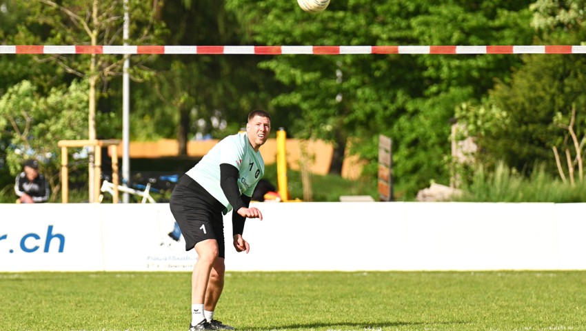 Cyrill Schreiber will Faustball Widnau in Neuendorf zu weiteren Siegen schlagen.