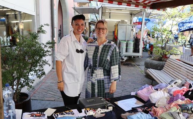 "Augschta"-Markt bei herrlichem Wetter