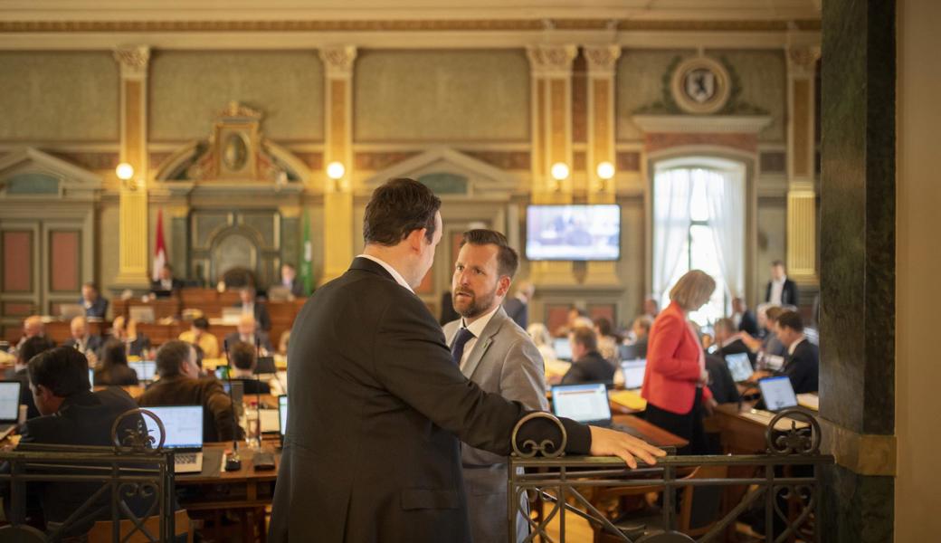 Die vorberatenden Kommissionen kürzen den Gesetzesberatungsprozess ab. Auch Kantonsräte aus dem Rheintal stellen sich immer wieder dafür zur Verfügung, hier Christian Willi (SVP, Altstätten) und Andreas Broger (Mitte, Altstätten). 