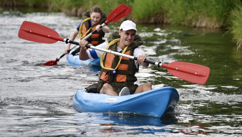 An der Rüthner Rhystafette geht’s am Samstag, 9. Mai, wieder per Boot auf den Kanal.