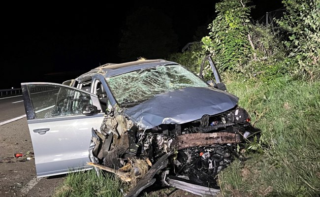 Familie verunglückt: 14-Jährige stirbt nach Autounfall auf der Autobahn A1