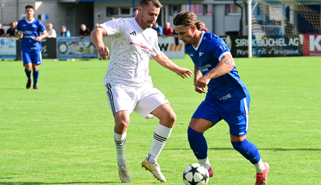 Der FC Rüthi müht sich gegen Aufsteiger Glarus zu einem 1:0-Sieg: Alessandro Kräuchi trifft herrlich