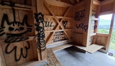 Vandalismus: Gemeinde duldet Schmierereien nicht und zeigt sie konsequent an