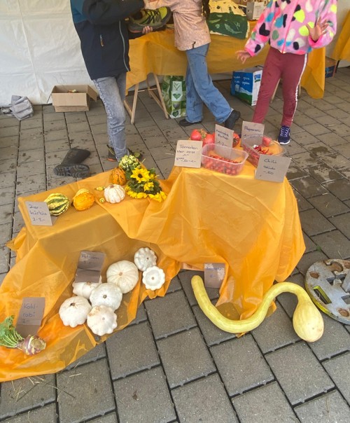 Die Kinder präsentierten selbst hergestellte Produkte.