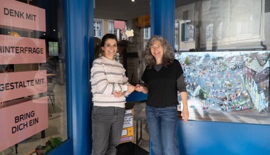 Sie zaubert aus alten Textilien Neues: Sonja Steiger zieht in den Pop-up-Store in der Marktgasse