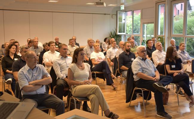 55+ und die Arbeitswelt: Ein Thema mit vielen Fragezeichen