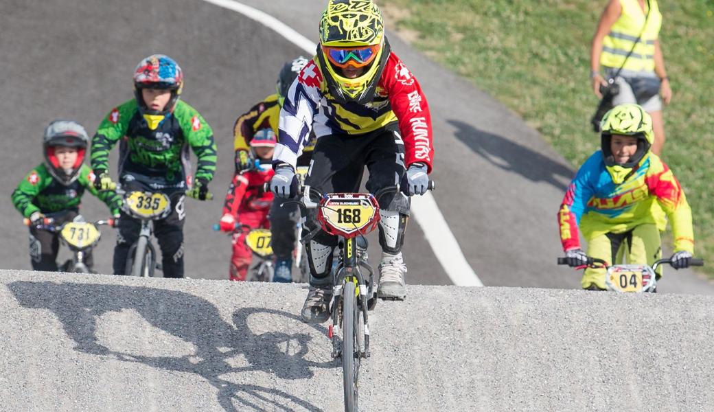 Lenny Olschewski (Nr. 168) setzt sich in seiner ersten BMX-Rennsaison an die Spitze seiner Altersklasse. 