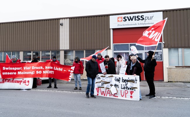 Swisspur-Mitarbeitende protestieren gegen schlechte Arbeitsbedingungen – CEO streitet Vorwürfe ab