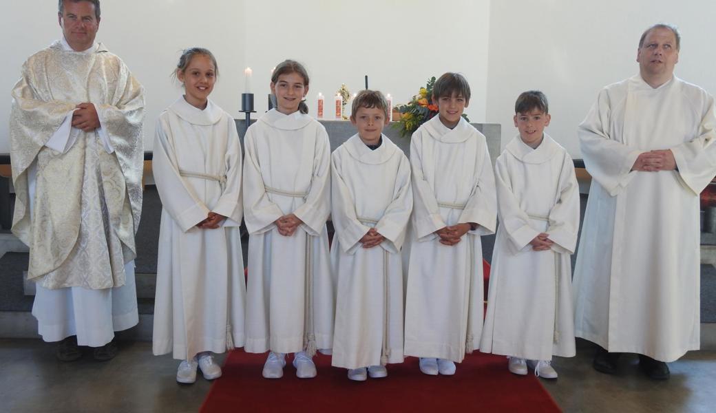 In Lüchingen wurden die neuen Ministrantinnen und Ministranten feierlich in den Dienst aufgenommen.