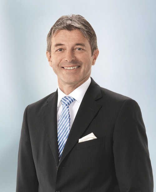 Jürgen Frei, Mitglied der Direktion, juergen.frei@alpharheintalbank.ch Jürgen Frei, Mitglied der Direktion, juergen.frei@alpharheintalbank.ch