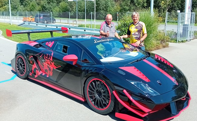 Testfahrten mit historischem Rennwagen im Driving Center