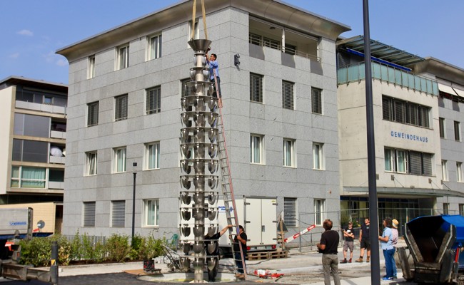 Kuspis «Schaufelbrunnen» steht jetzt im neuen Diepoldsauer Zentrum