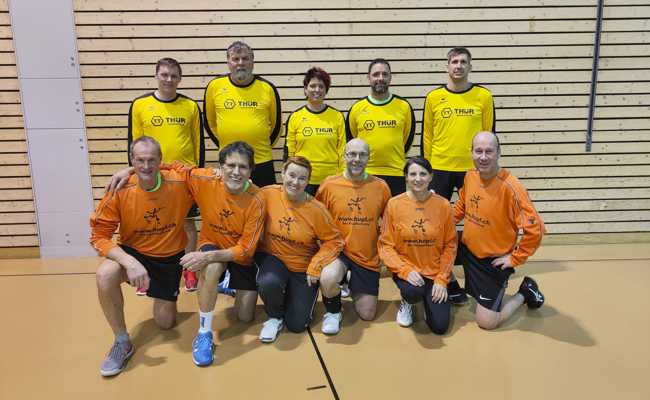 Das Fanionteam des FB Montlingen steigt ab, die Senioren gewinnen Gold und Bronze