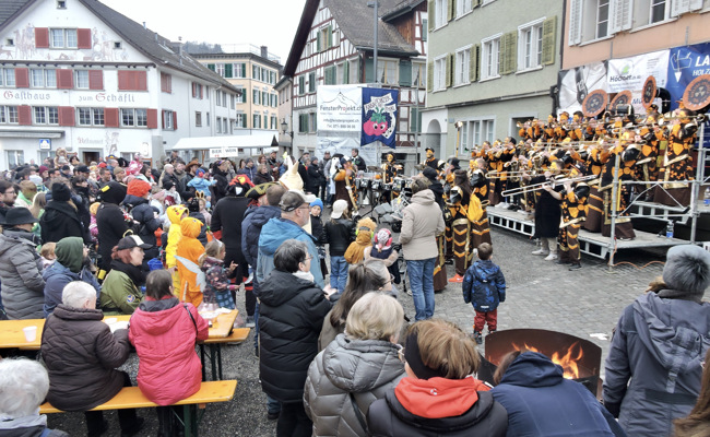 Kindermaskenball und Guggenkonzerte in Thal gut besucht
