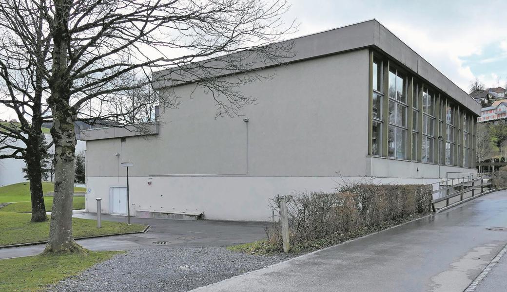 Die Turnhalle Gerbe muss saniert werden. Der Gemeinderat will sie durch eine Dreifachhalle ersetzen. 