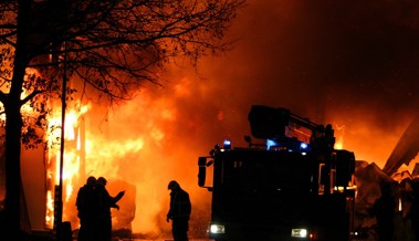 In Lustenau wurden zwei Wohnungen bei nächtlichem Brand zerstört