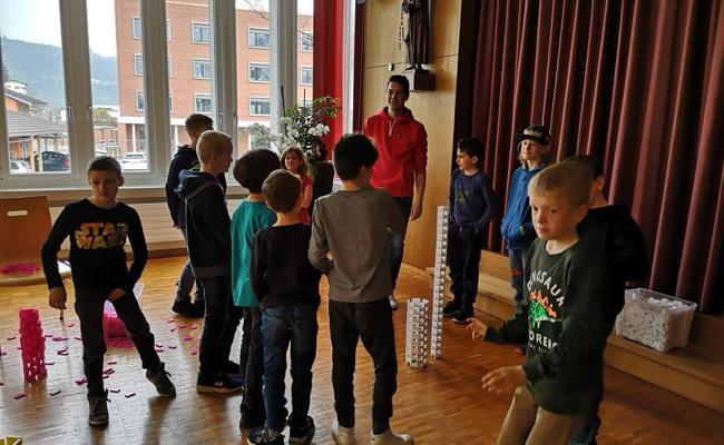 Bunter Domino-Spielspass