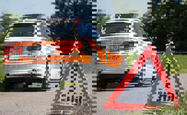 Rollerfahrer stösst mit einer 14-Jährigen zusammen, die auf dem Mofa unterwegs war
