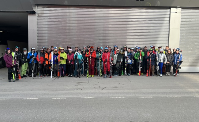 Ein Tag voller Spass und Action: Der GIVO-Skitag in Davos Jakobshorn