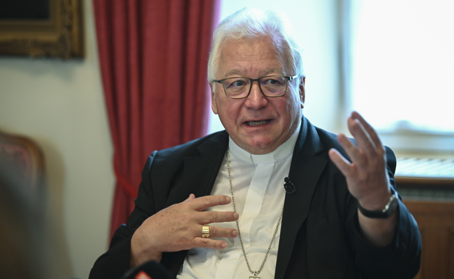 Neuer Missbrauchsskandal: Zwei Fälle im Bistum St.Gallen, Bischof Markus Büchel anerkennt Fehler