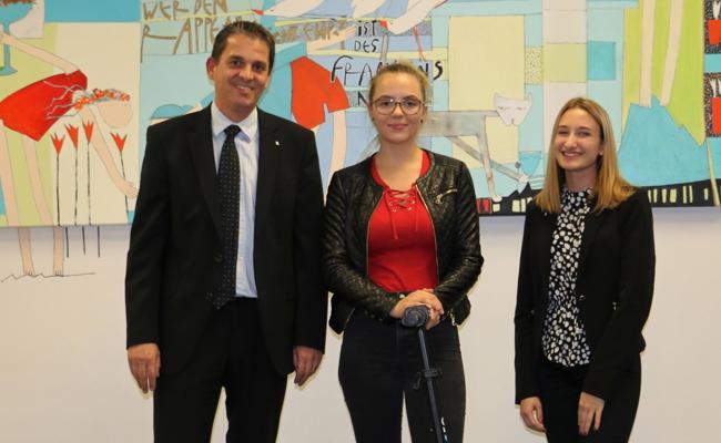 Stefanie Gut gewinnt Twint-Wettbewerb der Raiffeisenbank