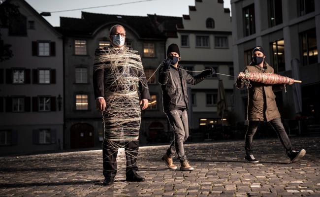 Altstätten spinnt analoges Fadennetz