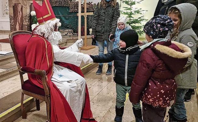 Samichlaus besucht Kinderfiir
