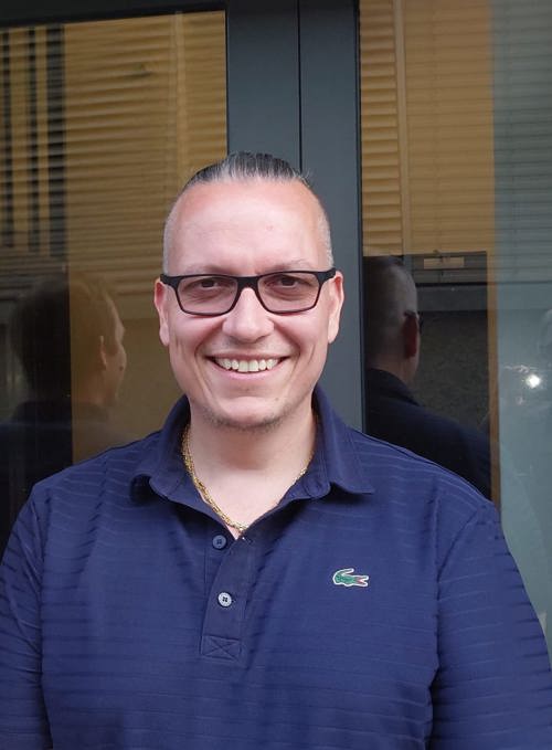 Patrick Rohner ist 46-jährig. Patrick Rohner ist 46-jährig.
