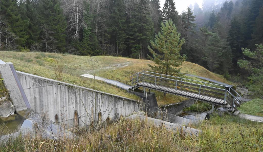 Hier droht der Rutsch den Widenbach zu verschütten.