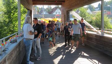 «Bruggafäscht»: Feiern über Fluss und Landesgrenze hinweg