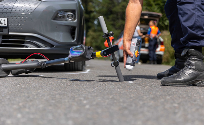 16-jähriger E-Scooter-Fahrer bei Unfall schwer verletzt - Rega fliegt ihn ins Spital
