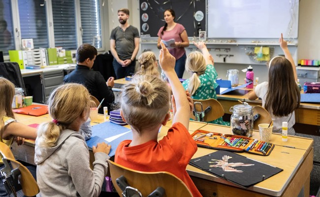 Kanton St.Gallen kann Schulbetrieb nur dank Lehrpersonen ohne Diplom aufrechterhalten