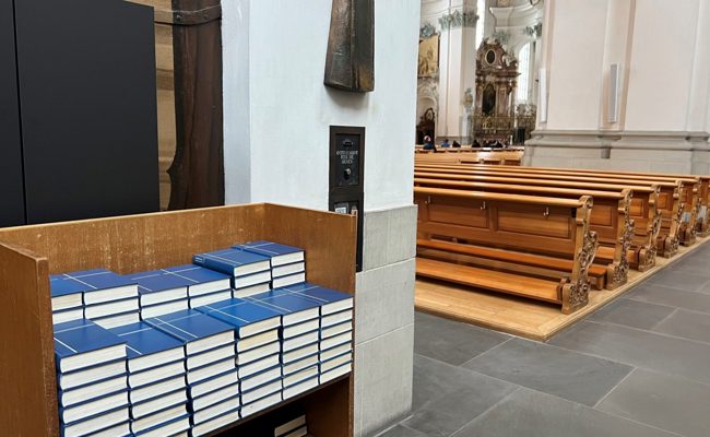 Das Halleluja auf dem Handy – die Gottesdienst-App ersetzt das Kirchengesangbuch
