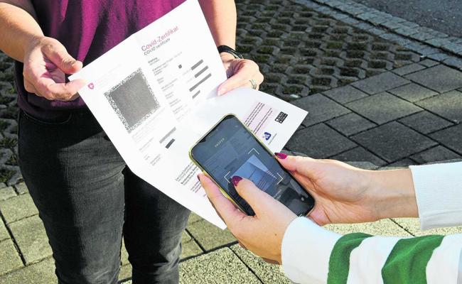 3G-Regel an der Kirchentür