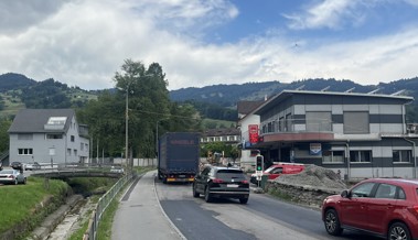 Die Churerstrasse wird am Sonntag für den Belagseinbau gesperrt