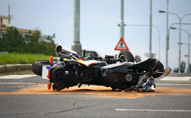 Töfffahrer bei Unfall verletzt