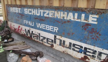 Einblicke in die Vergangenheit: Weshalb dieses Schild an Mineral und den Schützenverein erinnert