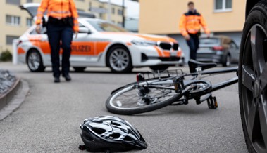 16-Jähriger bei E-Bike-Sturz auf Alter Stossstrasse schwer verletzt