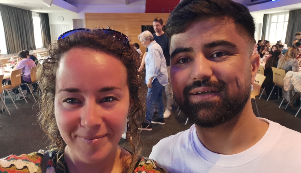 Bild: Karin Hasler (Kantonsrätin), Jeannette Bösch Lapp (im Hintergrund), Tamir Arozo 