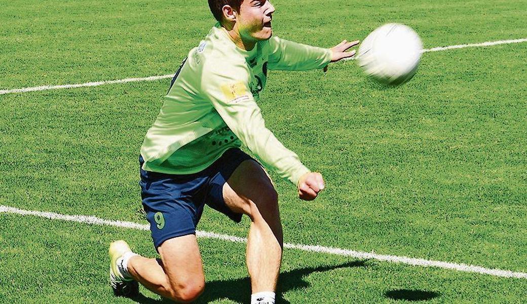 Diepoldsaus Spielertrainer Lukas Lässer zeigte in der Mitte eine gute Leistung und hatte grossen Anteil an den zwei Siegen.