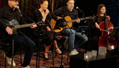 124 Künstler auf der Bühne, 2100 Gäste vor der Bühne und 20 000 Franken im Hut